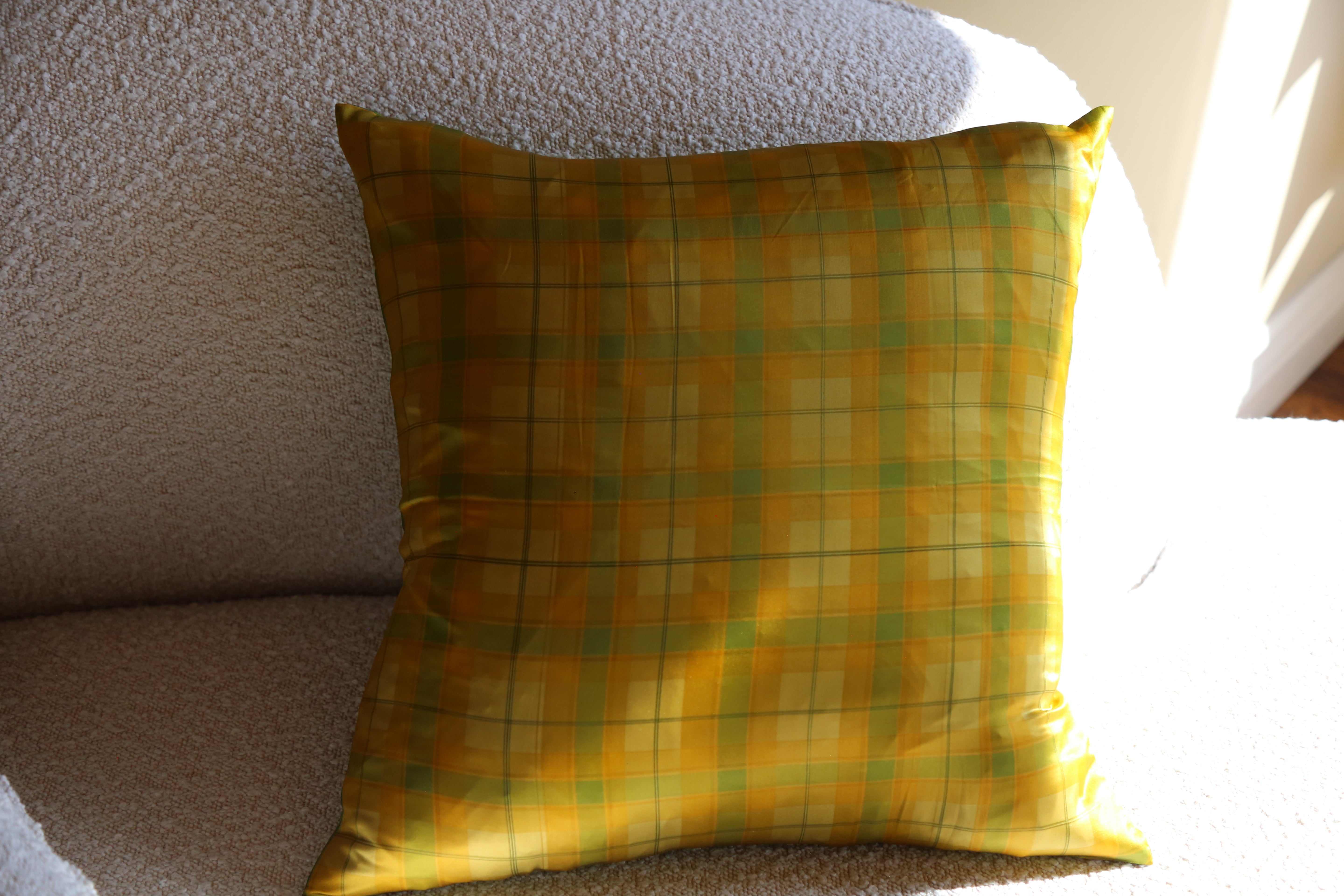 Hope is the thing - 22‑Momme Mulberry Silk Pillow 20×20 (Insert Included)